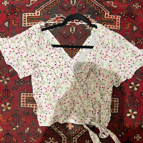 ZARA Blouse - Picture 2 of 7